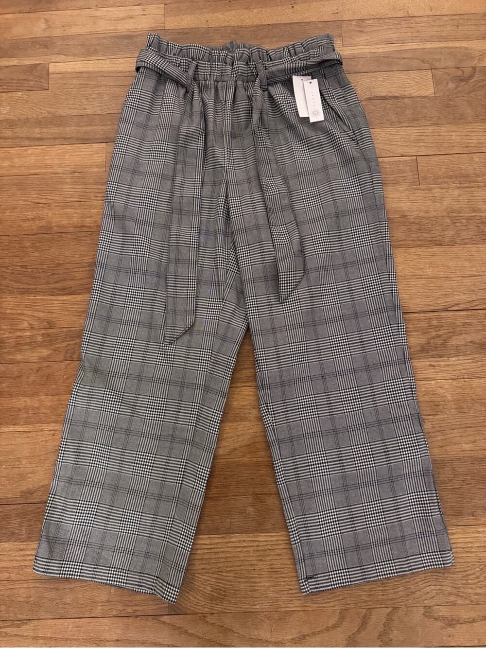 NWT Fever Women's Plaid Wide Leg Pants - Size M
 b1